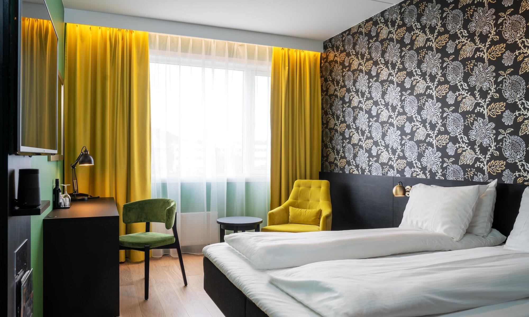 Thon Hotel Kirkenes Bagian luar foto