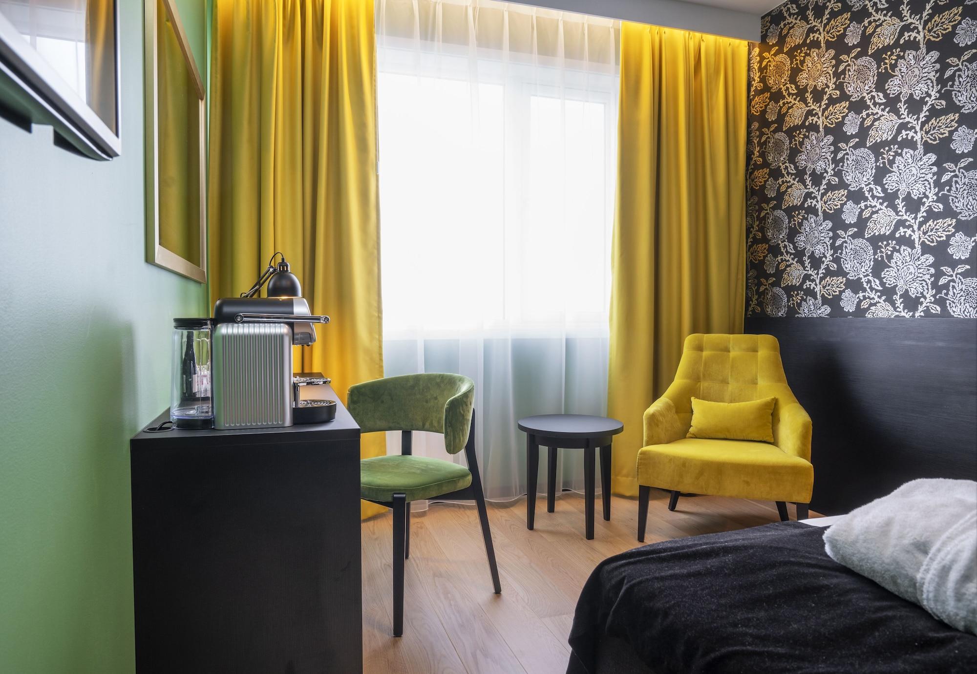 Thon Hotel Kirkenes Bagian luar foto